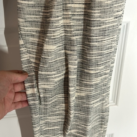 ANTHROPOLOGIE - LILKA sweatpants straight leg size medium - Picture 3 of 9